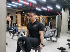 -立峰超越健身中心(先天下店)