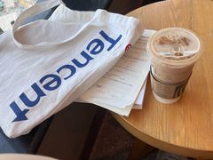 -星巴克(济南美莲广场店)