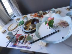 -马家斑.鲜鱼火锅(松湖万科店)
