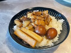 台湾卤肉饭-雷泰泰台式胡椒虾(滨江金铂湾店)