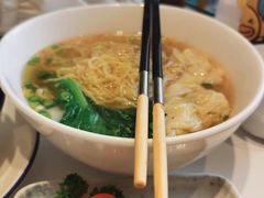 -粤港湾砂锅粥·宵夜(宝龙店)