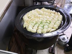 -黄阿姨锅贴大王(万航渡路店)