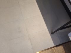 -呓林假日酒店(成都军区总医院熊猫基地店)