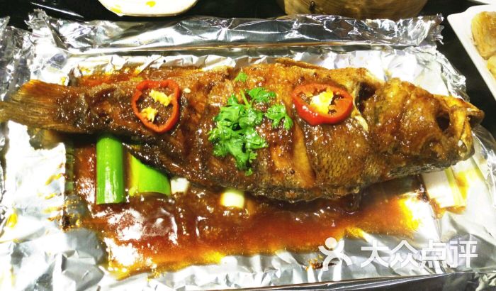 铁板锡纸鲈鱼