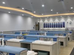 -蓝旗亲子游泳(范湖万达广场店)