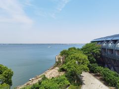 -上海滴水湖皇冠假日酒店