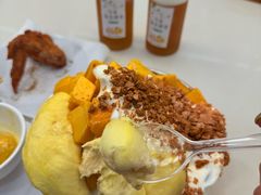 榴莲芒果芝士奶盖绵绵冰-水牛奶皇后糖水铺(深圳总店)