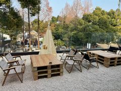 -J Create城市露营咖啡·简餐·宠物(上海动物园店)