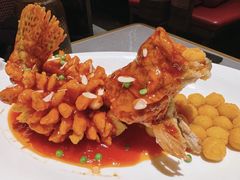 -吴越荣记苏州菜·松鼠桂鱼100%活鱼现做(月光码头店)