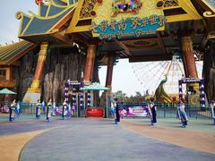 -七彩云南欢乐世界