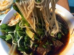 特色牛肉面-老地方巷内小面