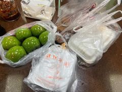 豆沙青团-许阿姨糕团店(南京总店)
