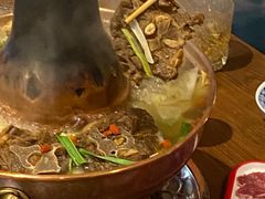 -阿郎龙虾烧烤海鲜馆(苏河融景店)