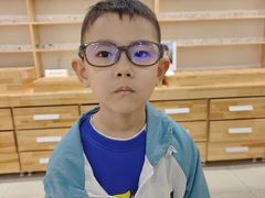 -豪门视光·星趣控·蔡司依视路眼镜代理商(中央大街店)