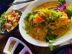 -暹罗酒肆泰餐厅酒吧