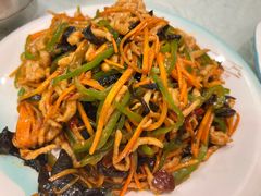 鱼香肉丝-黄家饺子东北特色菜馆(湖滨商业街店)