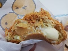 肉松咸蛋黄流心泡芙-西树泡芙(湖滨银泰in77B区店)