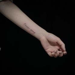 -木子·纹身店TATTOO穿孔·洗纹身