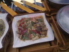 -三升美食城