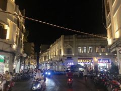 -海口骑楼小吃街