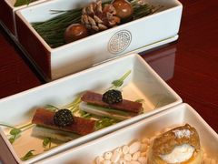 鱼子酱脆皮松板肉-解香楼(八盘岭路店)