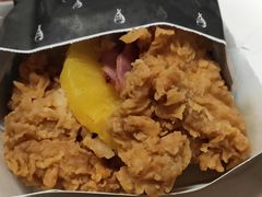 培根鸡腿重磅肉霸堡-肯德基(昌里店)