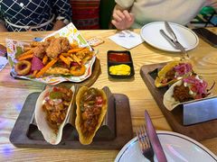 -Famous肥猫墨西哥音乐餐吧(五棵松华熙LIVE店)