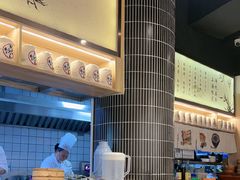 -馋三尺蟹粉小笼(人民广场店)