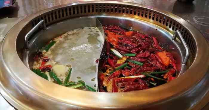 重庆丙火锅(南门王府井店)