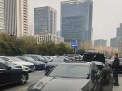 -杭州中升之星奔驰4S店(滨江店)