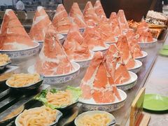 -新艺自助美食城(中山路店)