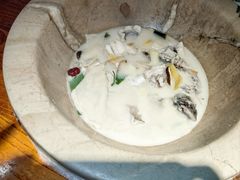 -滇香肴·云南菜蒸汽石锅鱼(云南北路店)