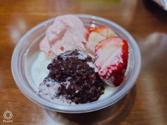 雪山草莓白雪冰-满记甜品(王府井北京市百货大楼店)