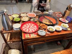 -憨铁匠火锅(红山6979店)