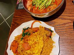 -喝丢一只鞋辣炒海鲜小烧烤(三八广场店)