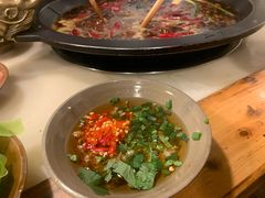 -黄潇洒老火锅(九眼桥宏济巷店)