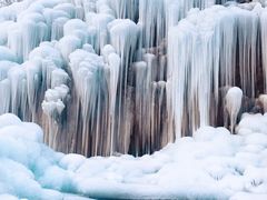 -大平台龙居瀑布旅游区