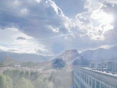 -平措康桑·和牛自助观景餐厅(布达拉宫店)