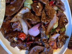 腊八蒜炒猪肝-95号酱骨·一块豆腐(展春园西路店)