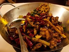 麻辣干锅蛙-龙门阵茶屋川菜馆(武康路店)