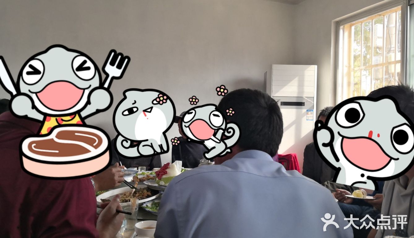 门口也可以停车，很方便