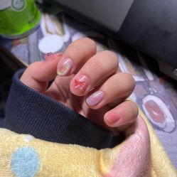 -爱美睫美甲会馆