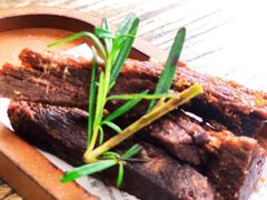 喜洲招牌手撕牛肉-喜洲吧·江畔老船厂·庭院餐厅(喜临院店)