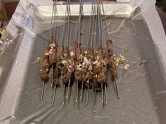 -三个大叔烤羊肉串·歌手驻唱·碳烤鲜肉(西三旗店)