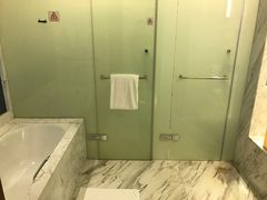 -上海滴水湖皇冠假日酒店