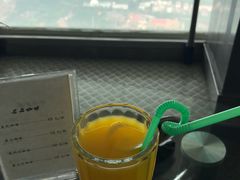 -天塔旋转餐厅