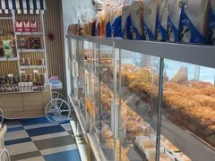 -85度C(生甜甜圈研究工坊·上海平凉店)