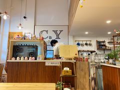 -C.Y Cafe