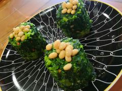 -秦巴风情园食为天