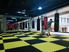 -拳盛时代拳击俱乐部(北京路店)